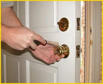 Metro Locksmith Services San Diego, CA 619-824-3405 Metro Locksmith Services San Diego, CA 619-824-3405 - 1-locks-locksmith