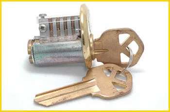 Metro Locksmith Services San Diego, CA 619-824-3405 - 12-rekeying-locks