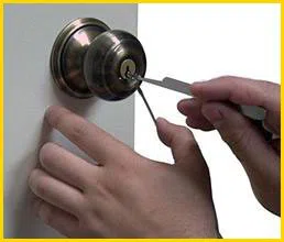 Metro Locksmith Services San Diego, CA 619-824-3405 - 6-lock-repair
