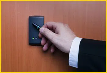 Metro Locksmith Services San Diego, CA 619-824-3405 Metro Locksmith Services San Diego, CA 619-824-3405 - 8-commercial-locksmith-store